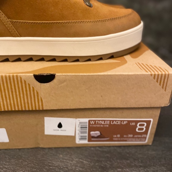 Koolaburra by UGG Women’s Tynlee Lace-up Boots NIB Size 8 - Picture 6 of 7